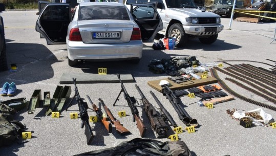 Vrasja e policit në Kosovë, 30 ditë paraburgim 3 serbëve të akuzuar për terrorizëm! Zbulohet tjetër arsenal! Këshilltari i DASH telefonon Kurtin dhe Vuçiç: Kthehuni në dialog