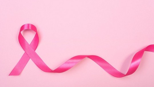 Tetori rozë, muaji i ndërgjegjësimit për kancerin e gjirit! Ministrja e Shëndetësisë: Përfitoni nga programi i mamografisë falas! Armanda Begaj: Bashkë edhe në këtë sfidë të jetës 