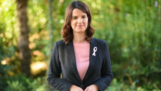 Tetori rozë, mesazhi i ministres së Shëndetësisë: Përfitoni nga programi i mamografisë falas në të gjithë vendin