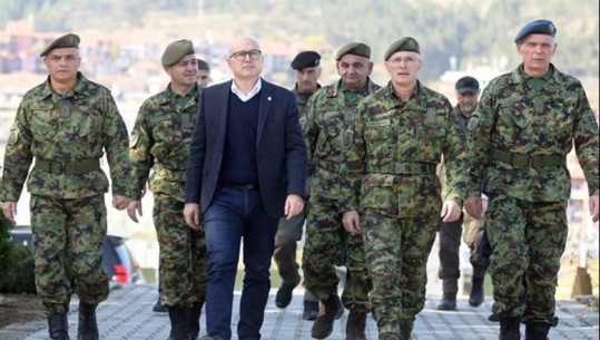 Deklarata e fortë e ministrit serb të Mbrojtjes: Nëse ushtria merr urdhër nga Vuçiçi, hyn në Kosovë