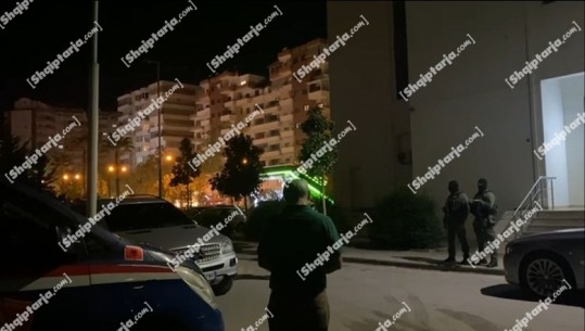 VIDEO/ Policia aksion blic në Vlorë, shoqërohen disa persona! Pjesë e operacionit, RENEA dhe operacionalja