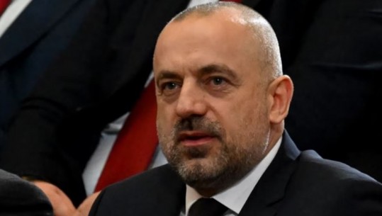 Gjykata e Beogradit liron Milan Radoiçiç, i ndalohet shkuarja në Kosovë