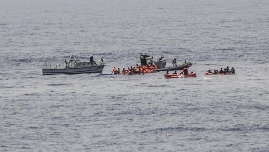 Autoritet spanjolle: Këtë fundjavë. mbi 1000 emigrantë u shpëtuan pranë ishujve Kanarie 