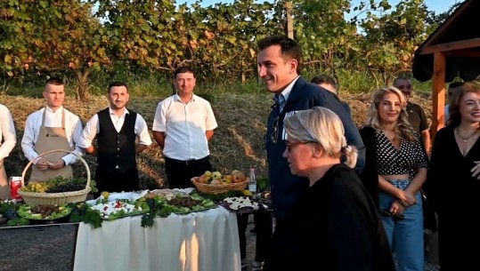 Zhvillohet për vitin e 4-rt radhazi 'Festa e Verës' në Farkë, Veliaj: Marketingun më të mirë të produkteve 'Made in Albania' e bëjmë ne vetë