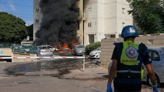 Sulmi me raketa në Izrael, Borrell: Terrorizmi dhe dhuna nuk zgjidhin asgjë