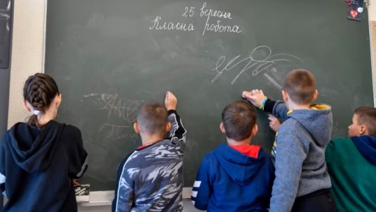 Familjet amerikane përballen me vështirësi për të birësuar fëmijët ukrainas