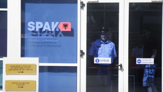Belgu i akuzuar si kreu i një organizate kriminale me apartamente e tokë në Sarandë e Tiranë, SPAK ia sekuestron