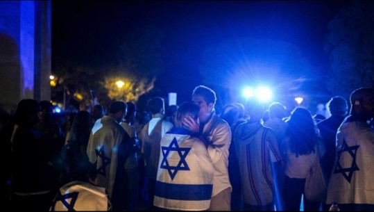 Spanja evakuuon 400 persona nga Izraeli