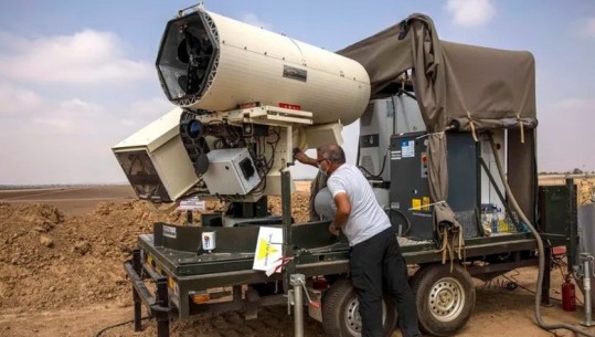 Izraeli po përgatit të vërë në punë sistemin anti-raketor me lazer, i pari në historinë botërore