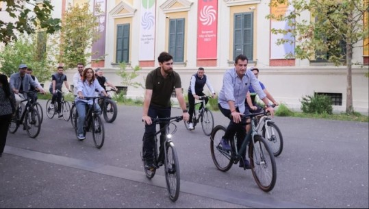 Sot Samiti i Procesit të Berlinit në Tiranë, Veliaj apel qytetarëve: Lëvizni me biçikleta