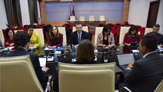 Ministri i Financave dhe Ekonomisë takim me Misionin e FMN-së: Do të përmirësojmë administrimin e mbledhjes së të ardhurave