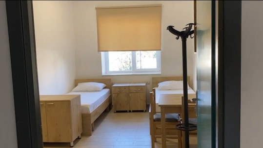 Mbushen konviktet në Vlorë, studentët: Shtëpitë me qira këtë vit janë shumë shtrenjtë