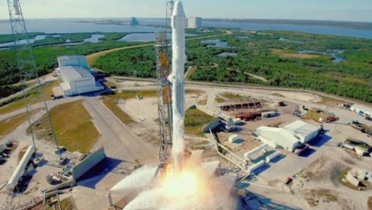 Space X nënshkruan marrëveshje për të vendosur satelitët evropianë në orbitë me raketat e saj