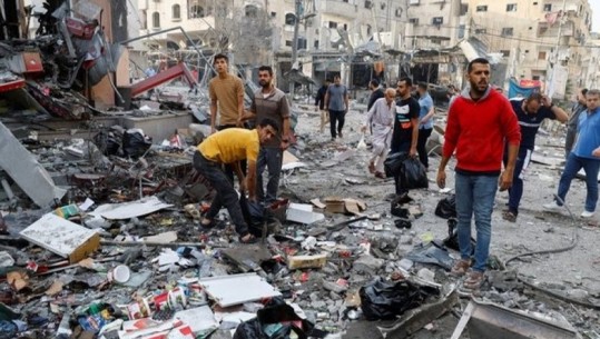 Ministria e Shëndetësisë në Gaza: Mbi 120 punëtorë janë vrarë