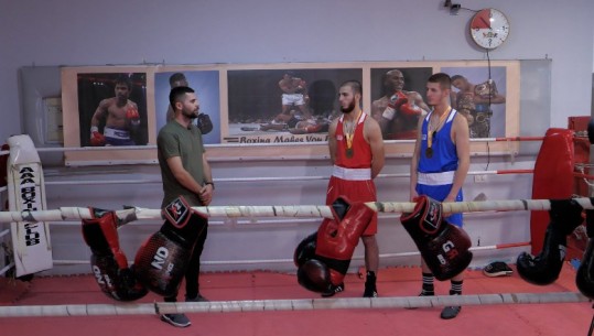 Dy vëllezër kampionë Ballkani në boks, Amar dhe Ahmed Koçi për Report Tv: Krenar që nderuam vendin tonë! Shteti të na mbështesë