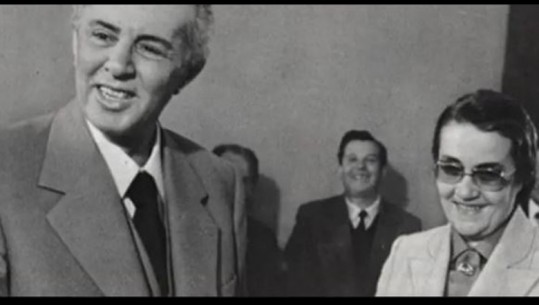 Refleksionet e shkrimtarit të njohur, për festivalin në ’72-in: Kur Enver Hoxha i’u drejtua Nexhmijes: Ç’janë këto veshje, ç’janë këto këngë?! Ajo i’u përgjigj…