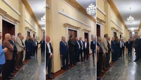 Gjysma e shqiptarëve i duan komisionet hetimore, por treçereku nuk duan bllokimin e Kuvendit