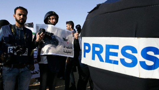 750 gazetarë letër të hapur për luftën në Gaza: Izraeli po pengon punën e medias duke shtypur fjalën e lirë 