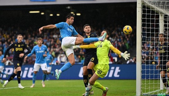 VIDEO/ Etrit Berisha vesh 'pelerinën e heroit', Empoli fiton me Napolin në 'Maradona'
