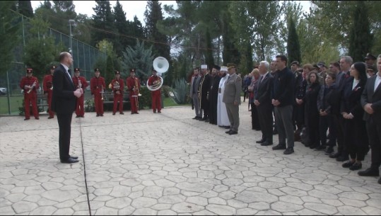 Dita e përkujtimit për ushtarët e rënë në Luftën e Dytë Botërore! Eventi në memorialin e Komonuelthit në Tiranë