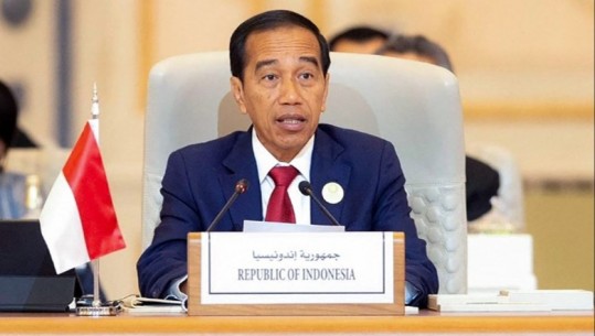 Presidenti i Indonezisë bën thirrje për armëpushim përpara takimit me Biden