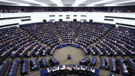 PE-ja propozon ndryshimin e traktatit të BE-së dhe heqjen e vetos në vendimmarrje
