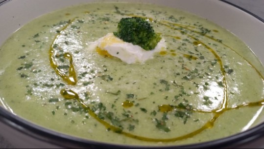 Supë krem brokoli nga zonja Albana