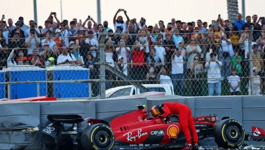 Formula 1/ Piloti i Ferrarit aksidentohet në provat e lira, flamur i kuq në Abu Dhabi