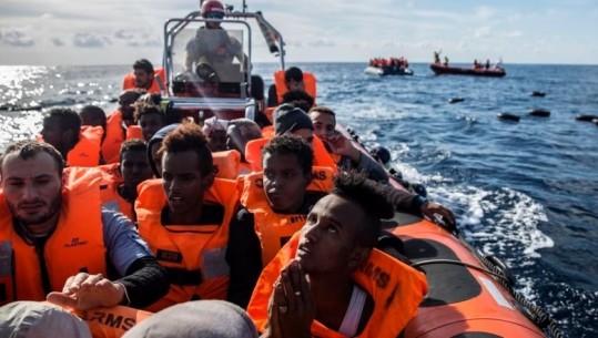 Vala e emigrantëve nga Afrika drejt Spanjës