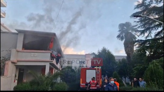 Zjarri pranë azilit të Fierit, 8 të moshuar të asfiksuar nga tymi