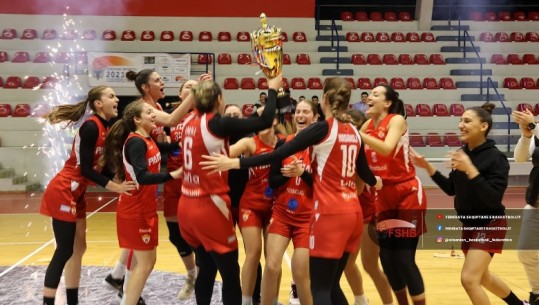 Basketboll/ Rezultat i ngushtë kundër Flamurtarit, Partizani i vajzave fiton Superkupën e Shqipërisë
