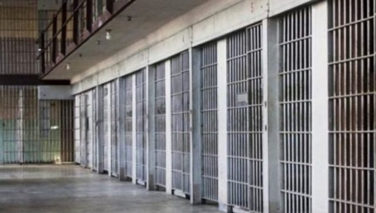 Itali/ Sherr mes të burgosurve shqiptarë e nigerianë në burg! Hedhin vaj të nxehtë e bombola gazi drejt gardianëve, 5 në spital