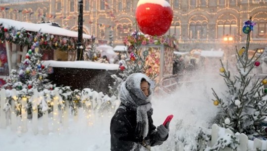 Moska mbulohet nga bora, ndërsa temperaturat në Siberi bien në minus 56 gradë