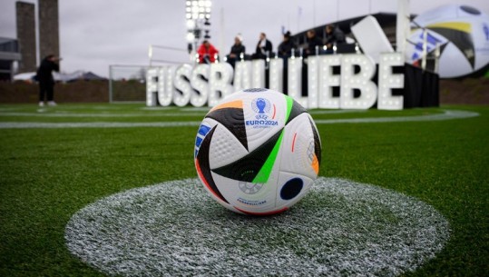 Penalltitë e dyshimta për prekje me dorë në Europian, topi me çip i vjen në ndihmë arbitrave