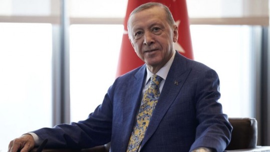 Erdogan mbërrin sot në Hungari, pritet të nënshkruhen 16 marrëveshje mes dy vendeve