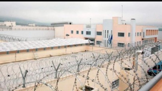 Greqi/ 30 shqiptarë zhvillojnë grevë urie në burgun e Korfuzit: Po diskriminohemi, kushtet skandaloze, na privohet lirimi me kusht