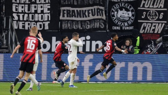 GOLAT/ Frankfurt tërbon Bayernin, e mund 5-1! Tri pikë për Bremen, Berlin dhe Freiburg! Dortmund mposhtet në shtëpi