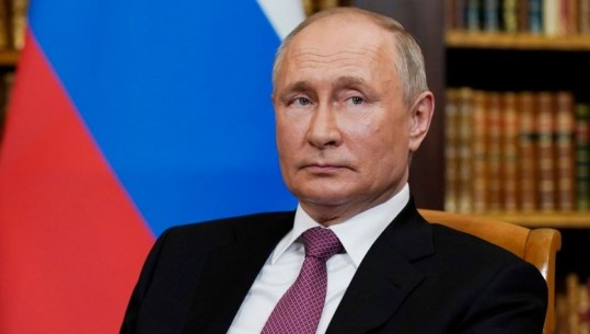 Putin njofton ndërtimin e më shumë nëndetëseve bërthamore