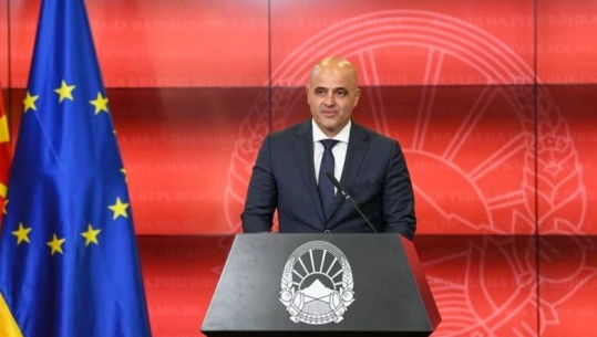 Maqedonia e Veriut/ Kryeministri Kovaçevski akuzon opozitën për dështimin e hapjes së kapitujve me BE-në