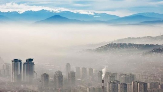 Sarajeva renditet si qyteti me ajrin më të ndotur në botë, Prishtina në vendin e 20-të (LISTA)