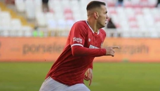 Goli i gjashtë në Superligë, Rey Manaj i jep fitoren Sivasspor kundër ekipit të shqiptarëve (VIDEO)