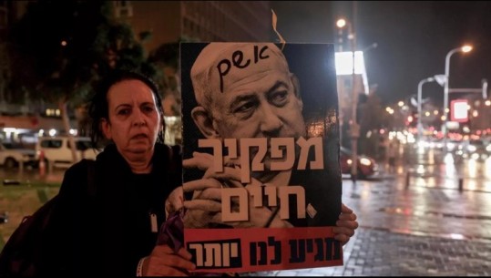 Protesta në Izrael, kërkohet dorëheqja e Netanyahut! Protestuesit: Nuk parandaloi dot sulmin e Hamasit në 7 tetor