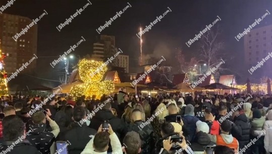 Elbasani pret me spektakël fishekzjarresh Vitin e Ri, ndriçohet qielli
