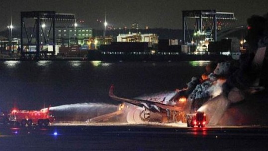 Japoni, 5 të vdekur në bordin e avionit të rojes bregdetare, u përplas me një tjetër aeroplan që u përfshi nga flakët 