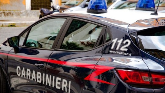 U gjetën kokainë dhe para në dhomën e hotelit, arrestohen 4 të rinjtë shqiptarë në Itali! Njëri prej tyre u hodh nga dritarja për t’i shpëtuar policisë