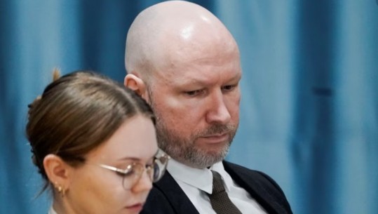 Vrau 77 persona, avokati i vrasësit norvegjez: Breivik ndodhet në depresion të thellë