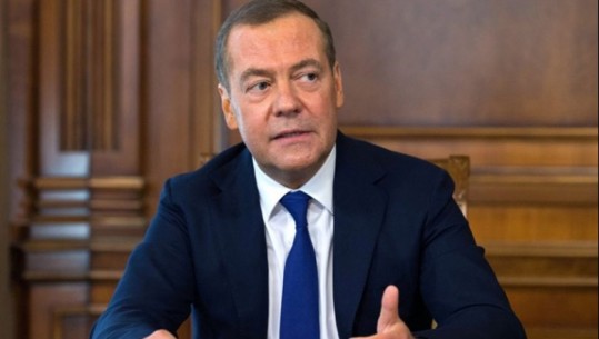 Medvedev: Çdo lëvizje të Britanisë në Ukrainë, një deklaratë lufte kundër Rusisë