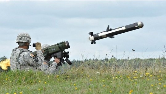 Eksperti gjerman: Shitja e raketave amerikane për Kosovën, sinjal i ndryshimit të raporteve mes SHBA-së dhe Serbisë