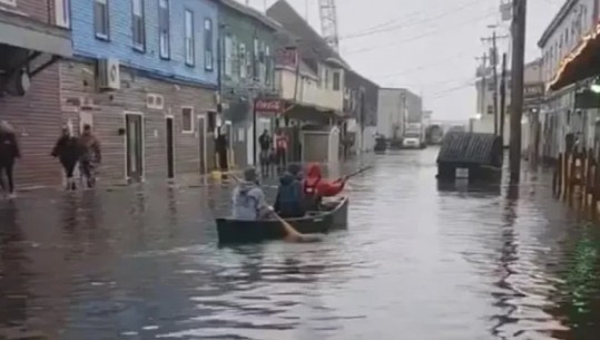 VIDEO/ Niveli i ujit arrin në 4 metra, përmbytjet në SHBA thyejnë rekordin e vitit 1978