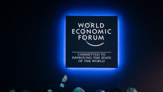 Forumi i Davosit: Dezinformimi rreziku më i madh global në vitin 2024 